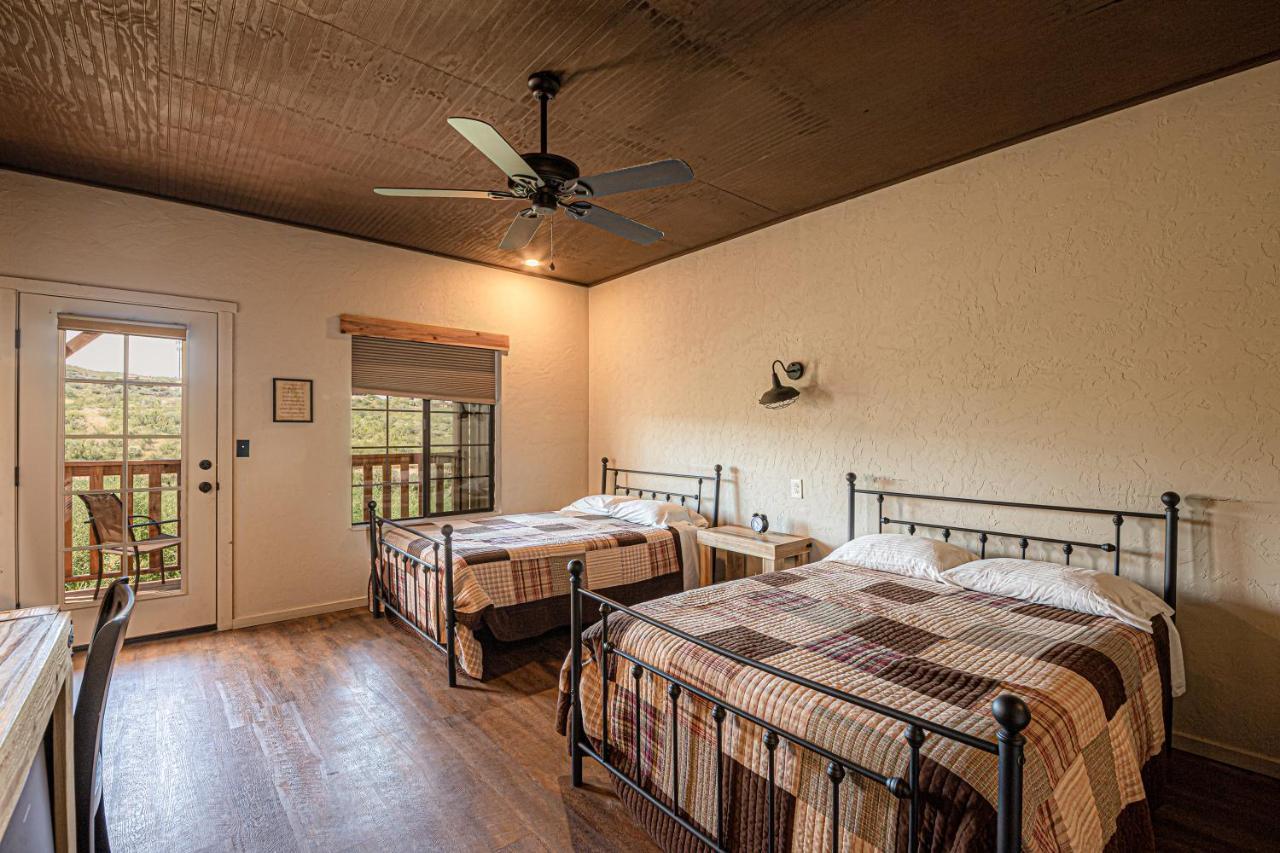 Miners Cabins #1 - Two Double Beds And Private Balcony Тумбстоун Екстериор снимка